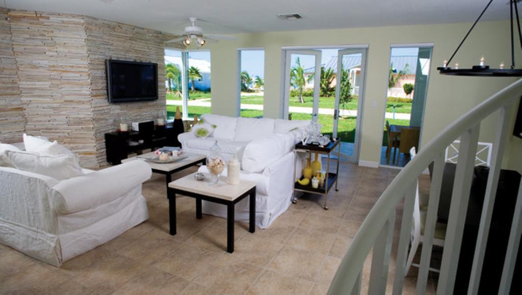 Resorts World Bimini Bayley Town エクステリア 写真