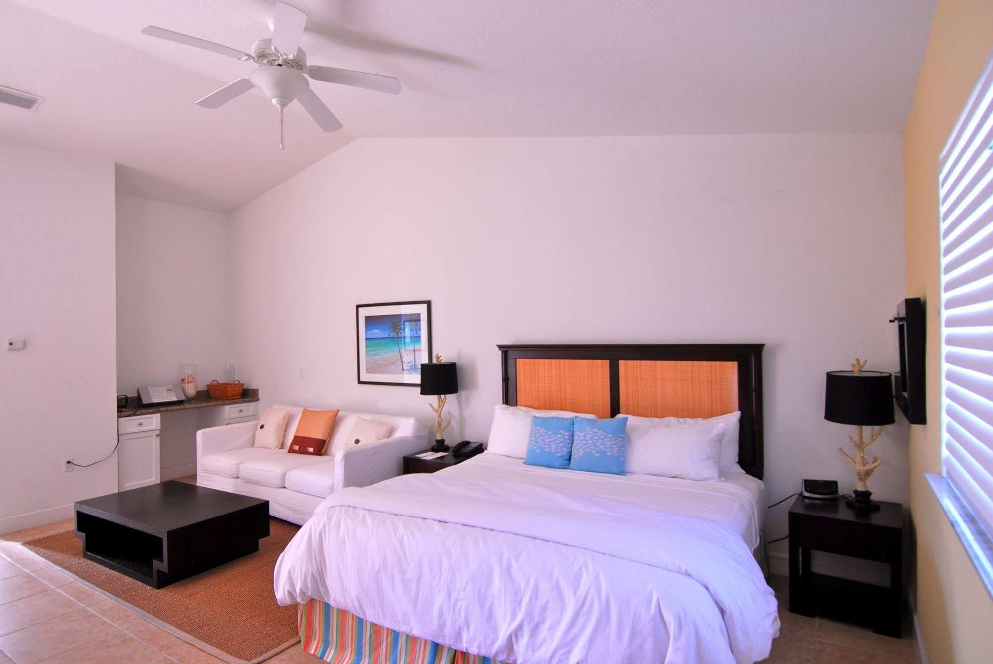 Resorts World Bimini Bayley Town エクステリア 写真