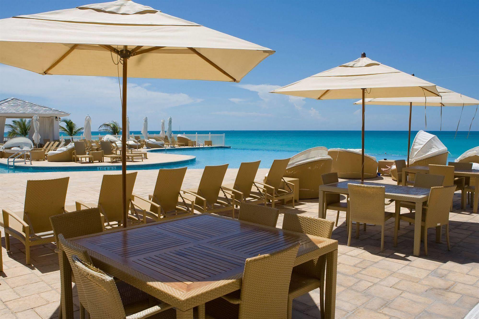 Resorts World Bimini Bayley Town レストラン 写真